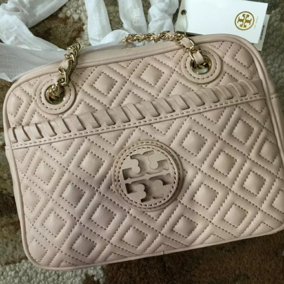 Tory Burch Light Oak Quilted Crossbody - Picture 2 of 8